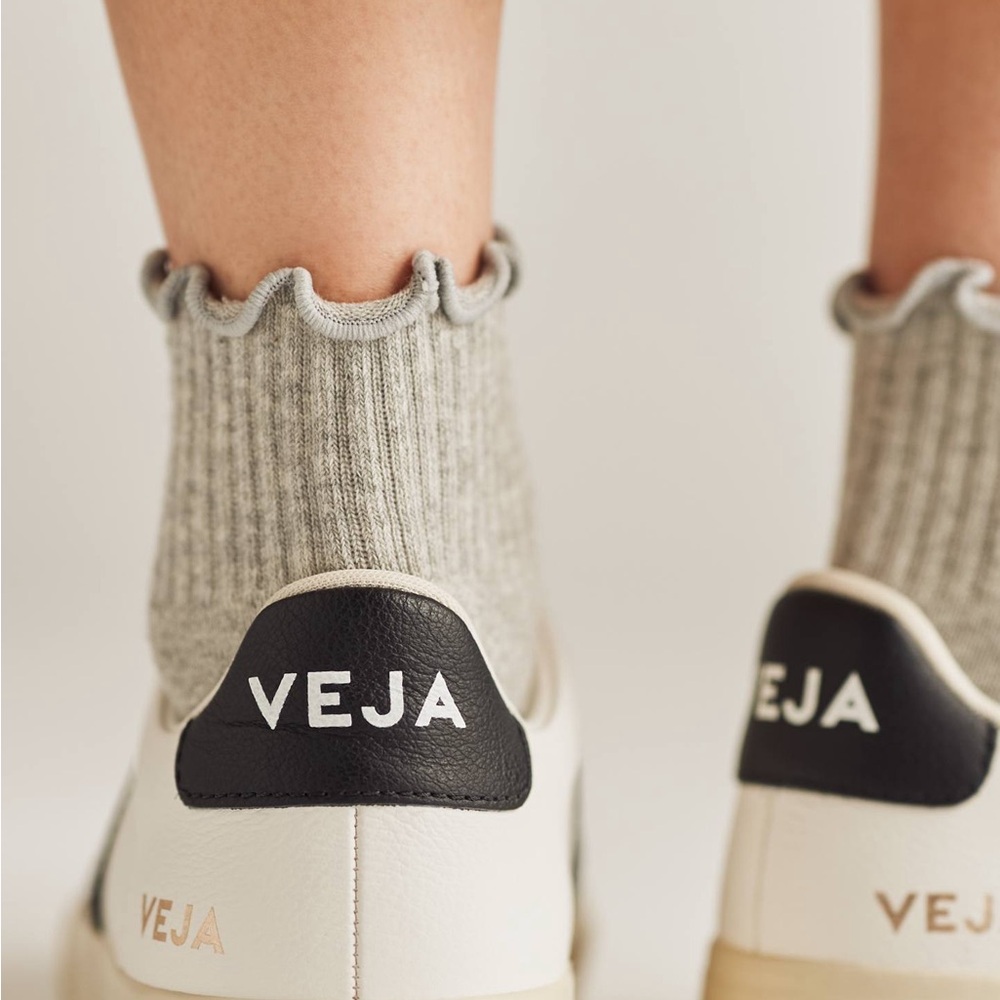 VEJA Recife Sneakers White Black Size 9 - Picture 10 of 11